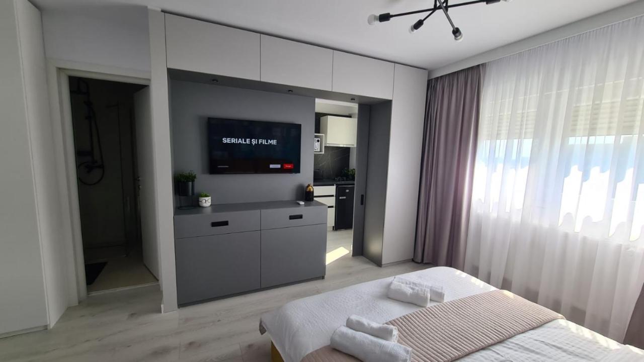 Government Deluxe Studio By Magic Apartments Bukarest Exterior foto