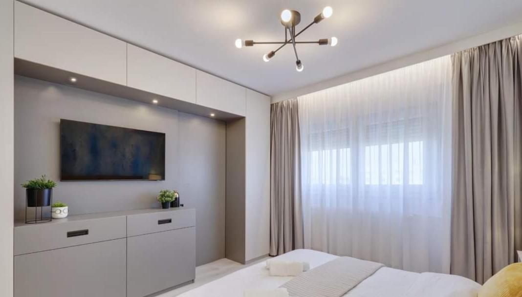 Government Deluxe Studio By Magic Apartments Bukarest Exterior foto