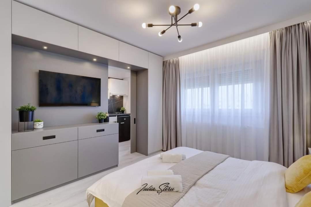 Government Deluxe Studio By Magic Apartments Bukarest Exterior foto